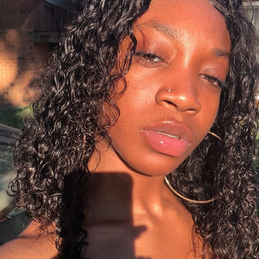 Meet your Posher, Crystal